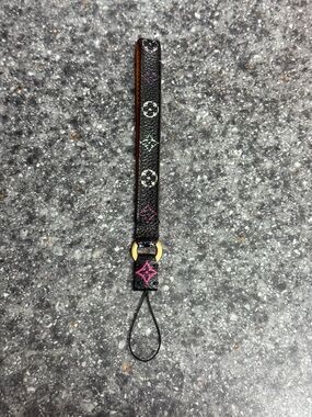 Louis Vuitton Dragonne Phone Strap/Keychain Black Takashi Murakami Mono M92598